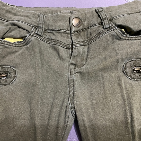 Pants - Picture 8 of 11